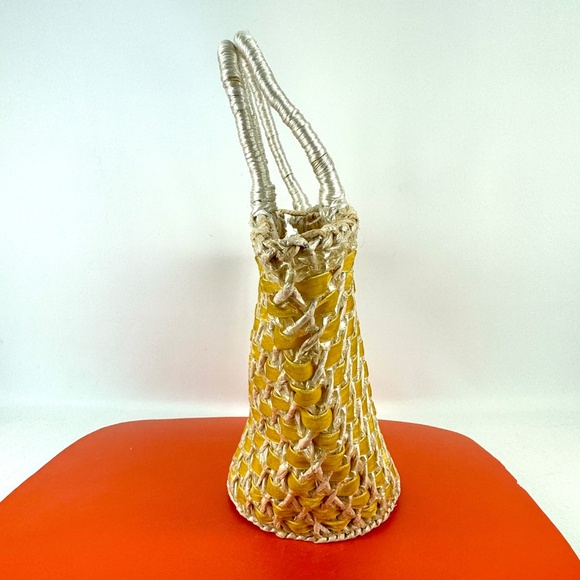 Vintage 70s straw and velvet woven purse, summer, vacation accessory - Picture 7 of 10